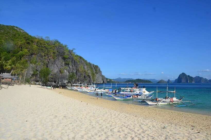 El Nido: Island Hopping Tour A Lagoons and Beaches - Shimizu Island and Seven Commandos Beach Breaks
