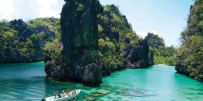 El Nido: Island Hopping Tour A Lagoons and Beaches - What to Bring (and What Not to Bring) for a Smooth Day