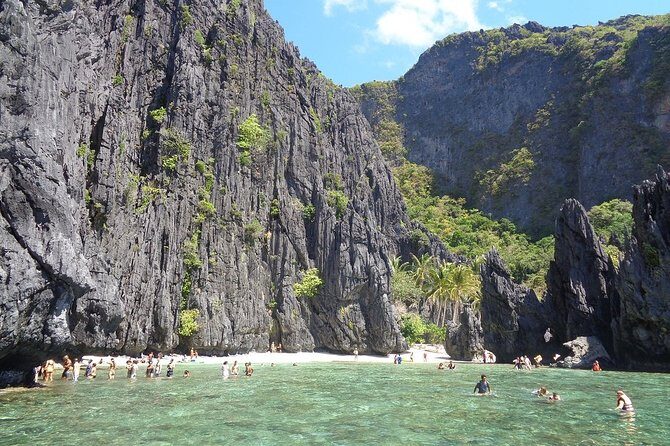 El Nido Island Hopping Tour A with Lunch - Price and Logistics: $24 Ticket vs Real On-Site Costs