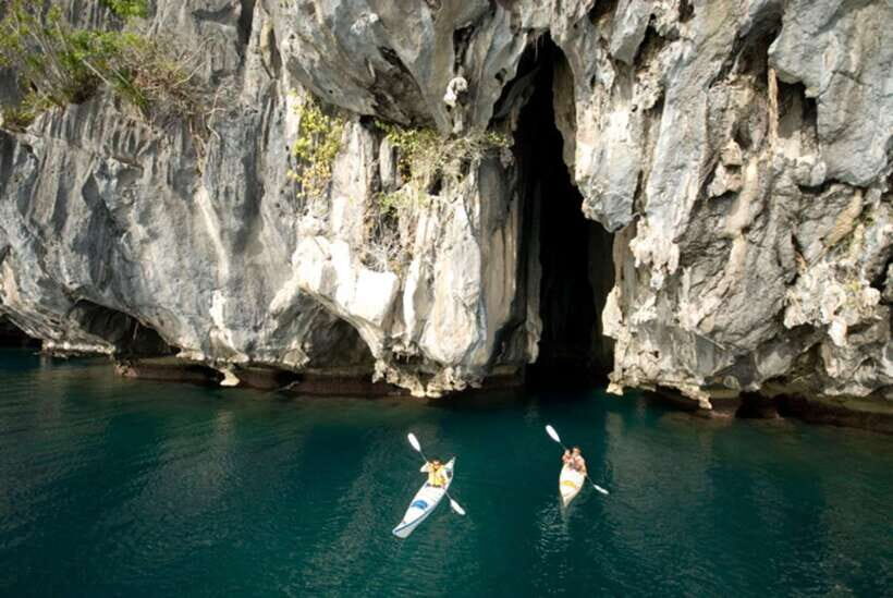 El Nido: Island Hopping Tour B Cudognong Cave & More - From the dock to Snake Island sandbars: the first big photo stop