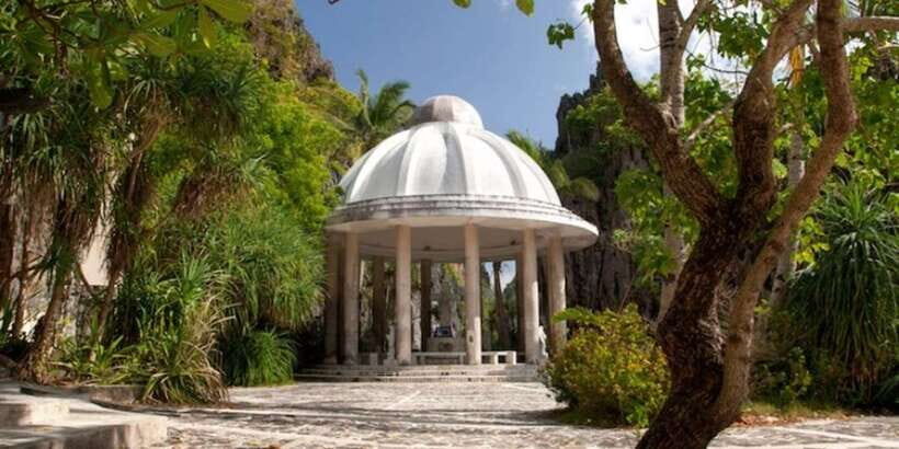 El Nido Island Hopping Tour C: Hidden Beaches & Shrine - Matinloc Shrine: the story behind the Shine of Our Lady