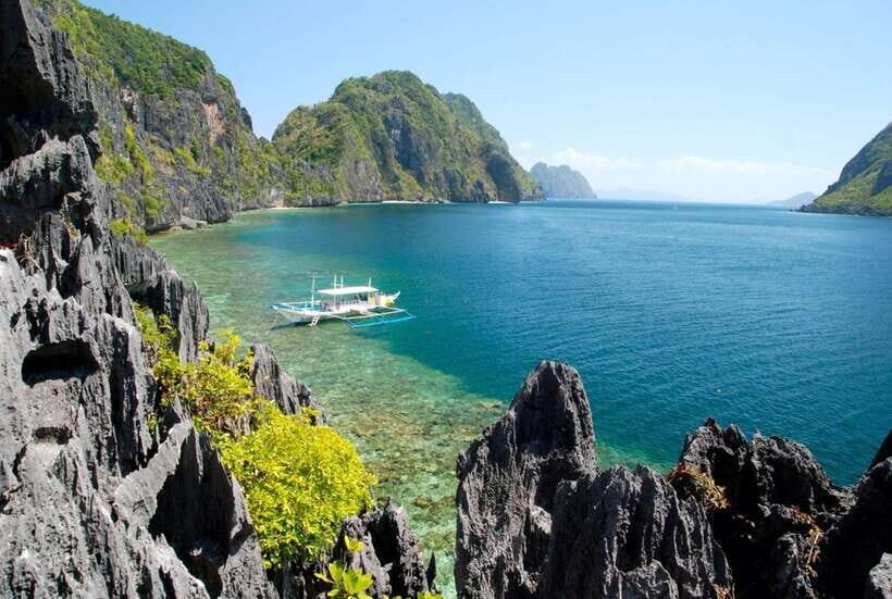El Nido Island Hopping Tour C: Hidden Beaches & Shrine - Snorkeling and marine life: the results depend on the day