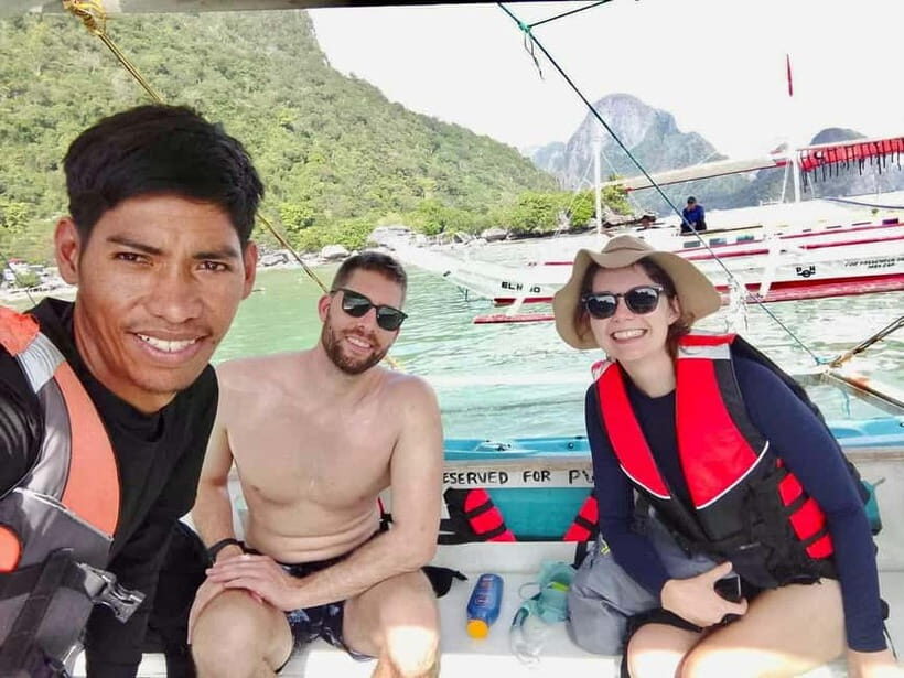 El Nido: Private Boat Tour A to Big Lagoon and Beaches - Meeting at Marber’s Resto Bar: Quick Logistics That Save Time