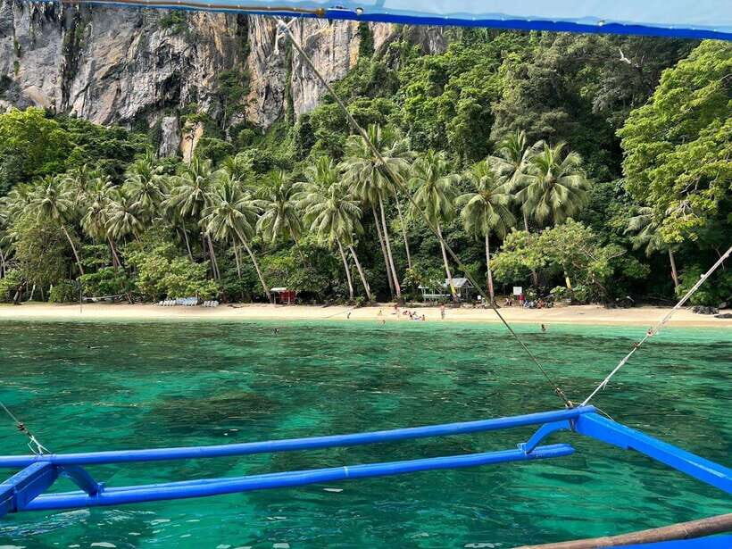 El Nido: Private/Exclusive Island Hopping Tour A BEST PRICE! - Shimizu Island: turtles, snorkeling, and a real break from photos