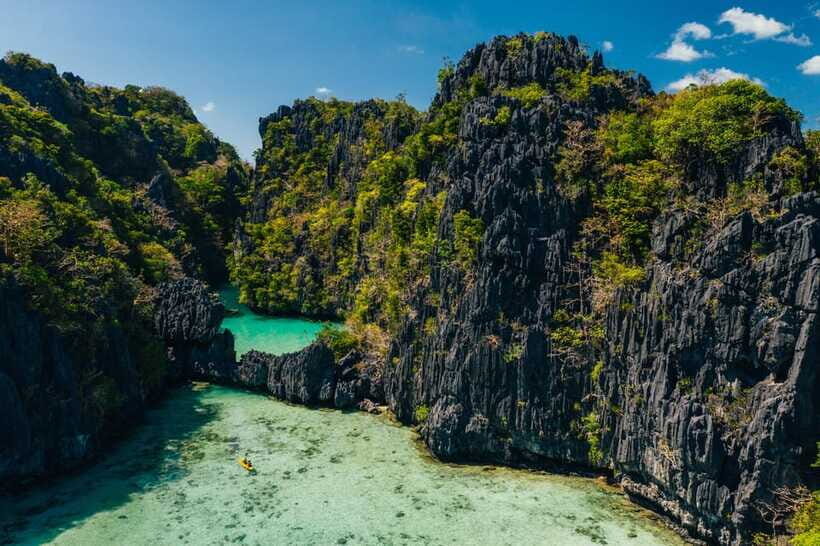 El Nido: Private/Exclusive Island Hopping Tour D BEST PRICE - Pasandigan Cove Lunch Stop: Where the Day Slows Down