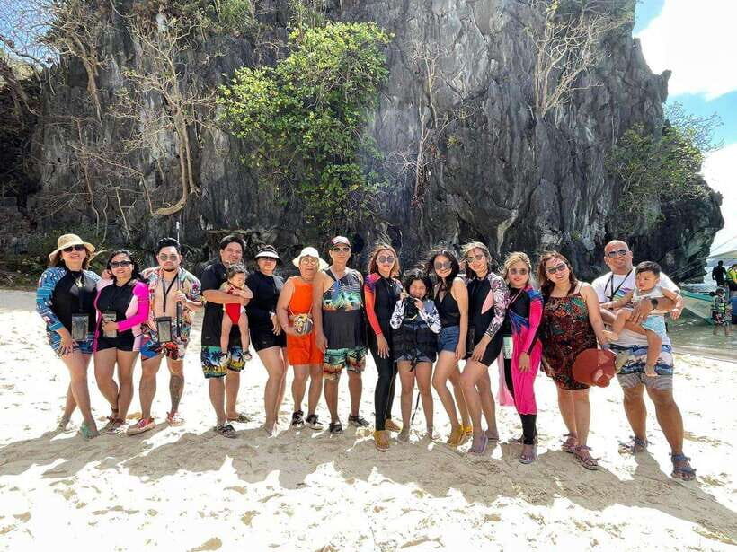 EL NIDO: Private Island Hopping Tour A with BUFFET LUNCH - Key things to know before you go