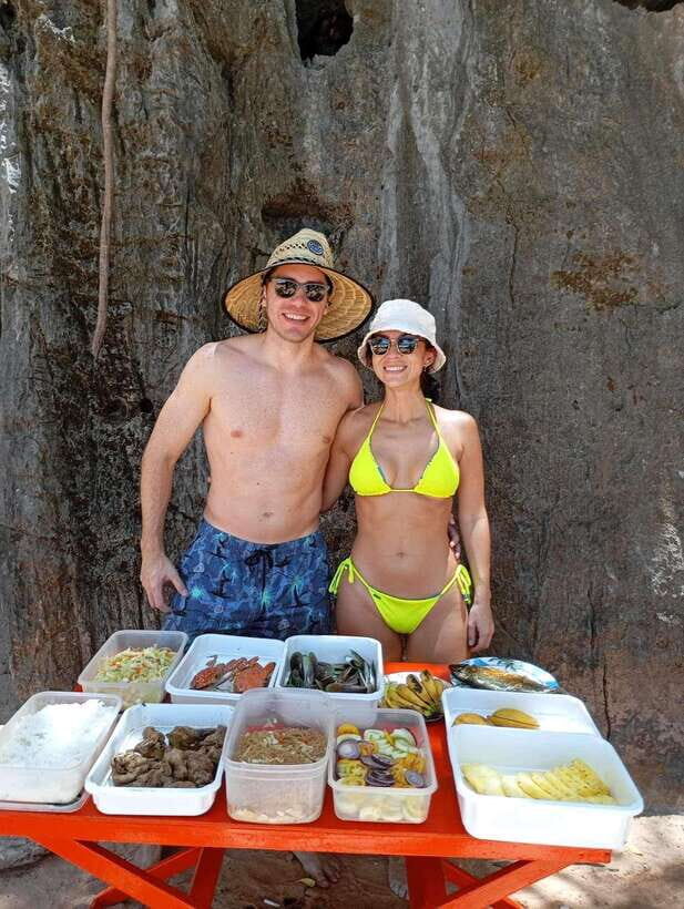 El Nido: Private Tour B with Snake Island and Caves - A 7-Hour El Nido Private Tour With Real Island Time