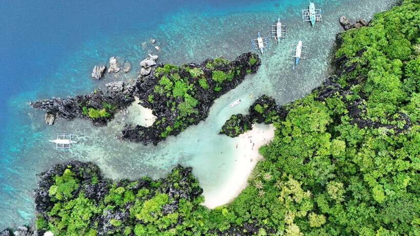 El Nido: Private Tour B with Snake Island and Caves - Cudugnon Cave: Rock Formations, a Guided Visit, and a Lunch Break