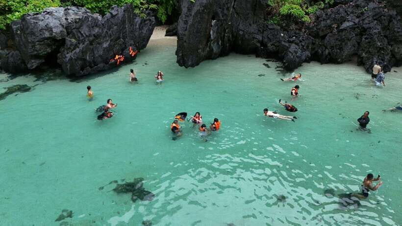El Nido:Private Tour D with Highlights Small & Cadlao Lagoon - The quick secret photo stop: time for a fast reset