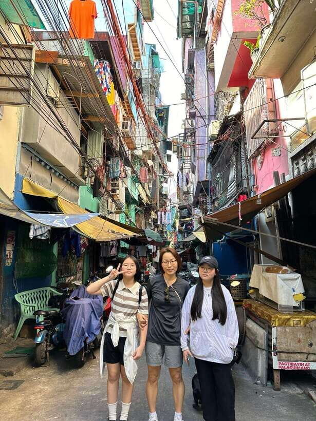 Explore Manila Slums and Hidden Market - Local Guides Make It or Break It: Venus and Floyd in Focus