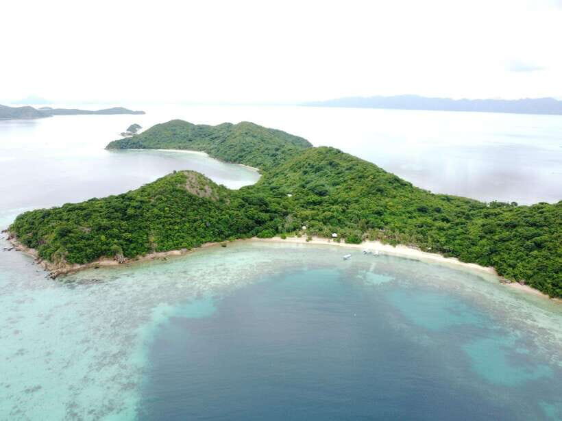 From Coron Town: Beaches and Islands Boat Tour with Lunch - Lualhati Park meetup: where things start and how to get picked up
