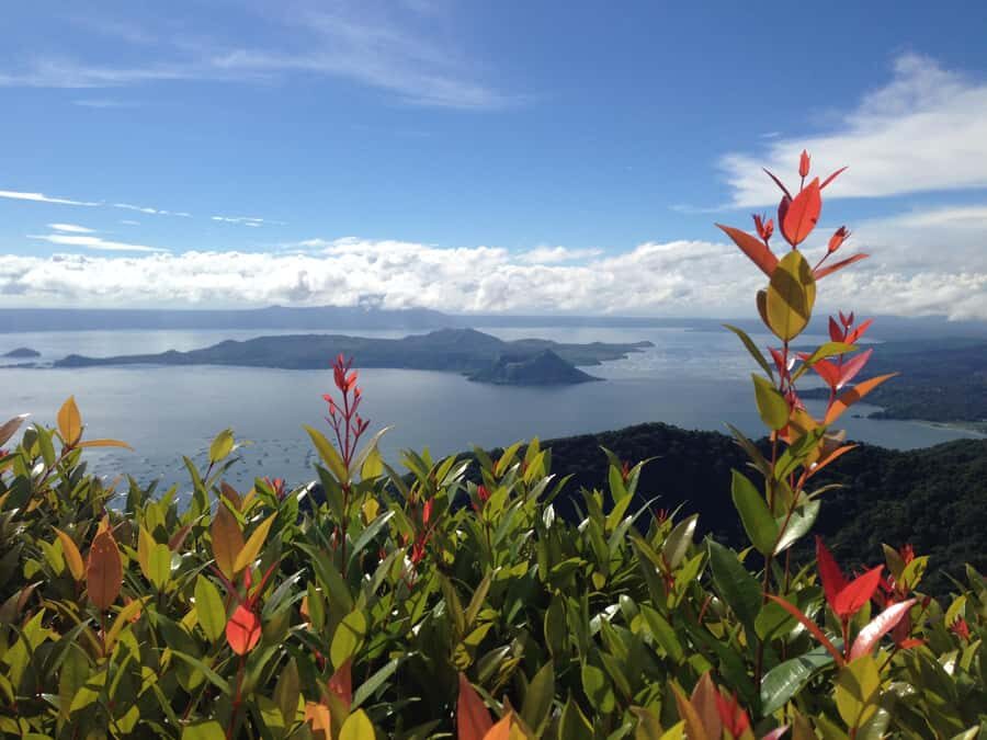 From Manila: Taal Volcano Island & Pagsanjan Falls Day Tour - Manila to Tagaytay: Seeing Taal Volcano Like a Local Day Trip