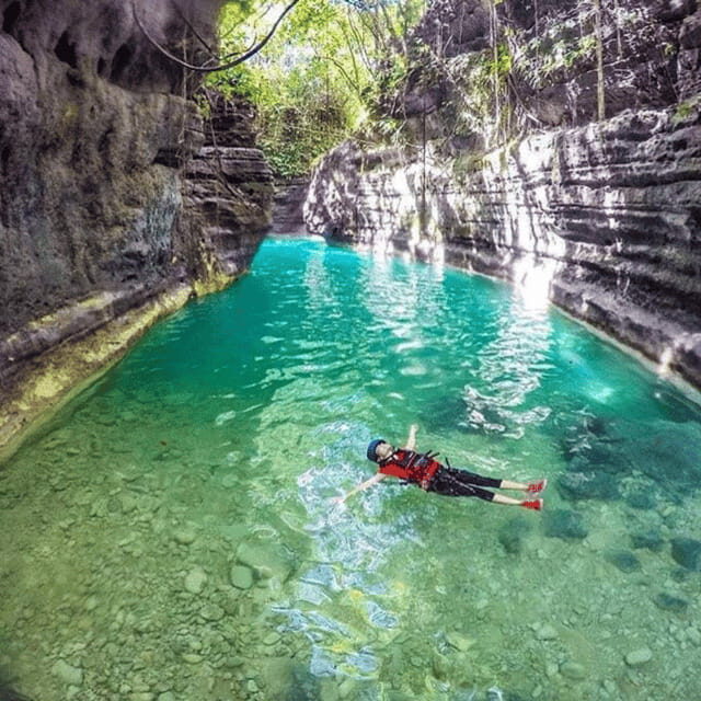 Kawasan Falls Canyoneering Transfers from Cebu with Lunch - Kawasan Falls: The Big Finish and the Photo Moment