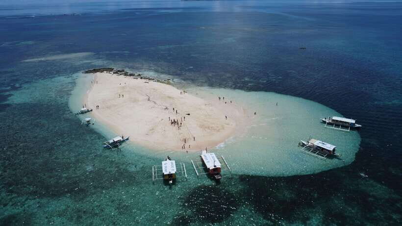 Luna: Siargao Tri-Island Tour with Drone, GoPro Shots, Lunch - Naked Island: White Sand, Calm Water, and Easy Photo Time