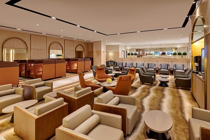 Mactan Cebu International Airport Plaza Premium Lounge - Food and Drinks at the Buffet: Easy, Filling, and What to Expect