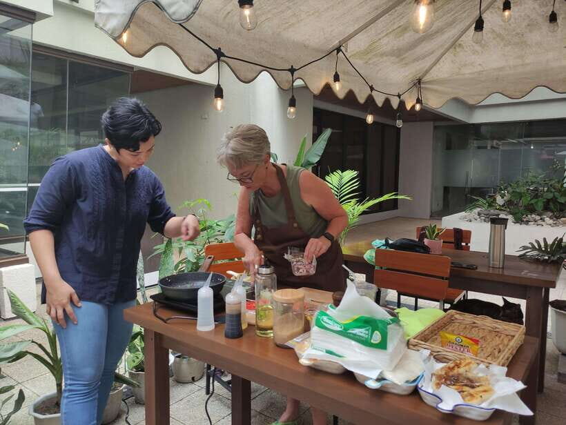 Makati: Hands on Manila Cooking Class - Makati meryenda class: what you make in 2 hours