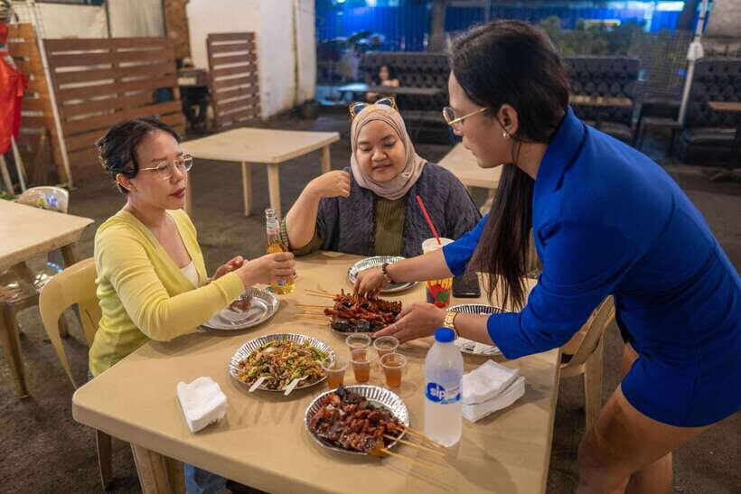 Makati: Street Food Experience with a Local Guide - Who should book this Makati street food night (and who should think twice)