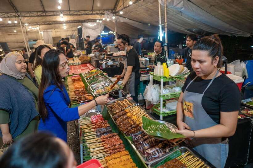 Makati Street food Tour, End with a Rooftop City View - Rooftop Finale: The 360 Skyline Moment
