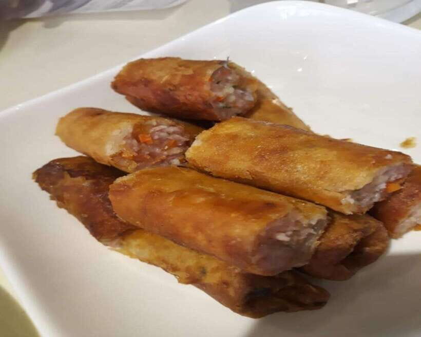 Manila: Binondo Chinatown Food Tour with Free Food Samples - Plaza San Lorenzo Ruiz: landmark stops that don’t feel like filler