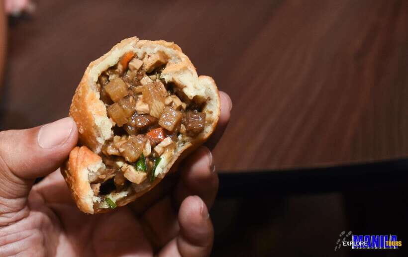Manila: Guided Food Tour of Binondo with Tastings - Handmade Dumplings on Side Streets: Where Craft Matters