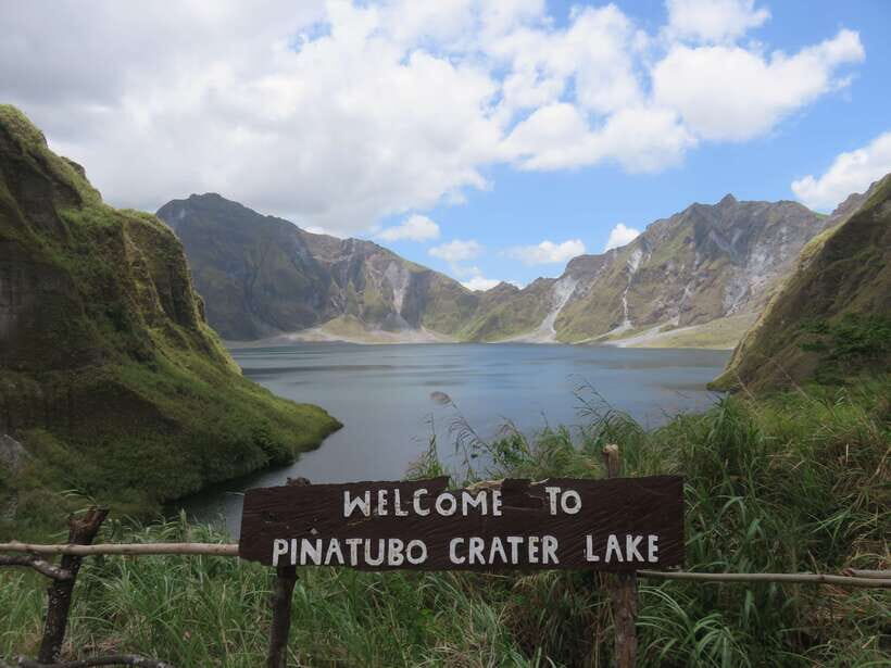 Manila: Mount Pinatubo 4X4 & Hiking Trip - A very early Manila start for sunrise at Pinatubo