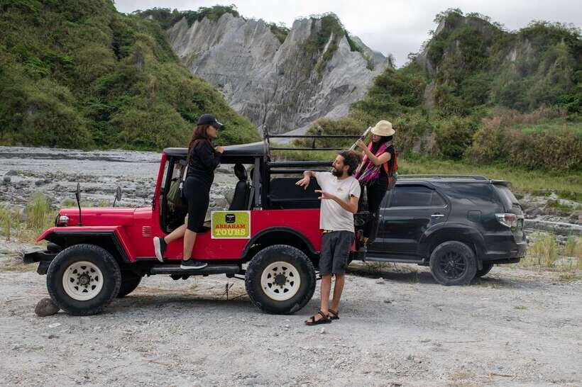 Manila: Mount Pinatubo 4X4 & Hiking Trip - Camp Kainomayan and the 4x4 across lahar country