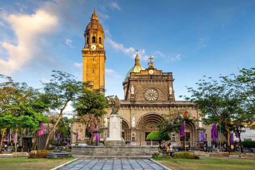 Manila: Private Custom Tour with a Local Guide - Pickup and route control: start central, walk your way