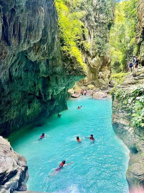 Moalboal: Kawasan Canyoneering with Lunch & Free Transfers - Who This Kawasan Day Is Best For
