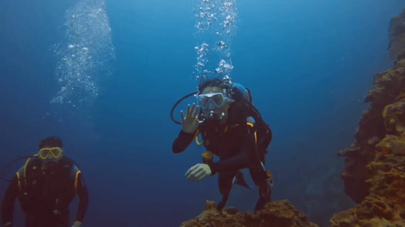 Moalboal: Scuba Diving and Pescador Island Hopping - Between Sessions: The Meal Break That Keeps the Day on Track