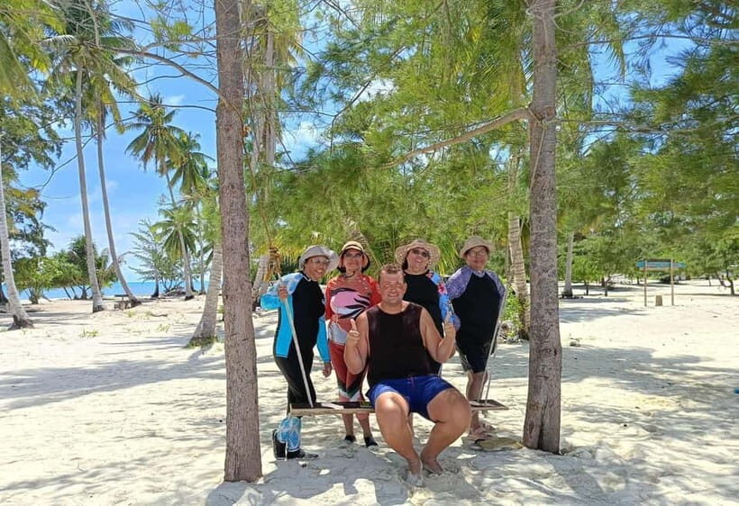 PALAWAN: Balabac Island Hopping with Full board Meals - Snorkeling Gear, Safety, and the Human Help You’ll Rely On
