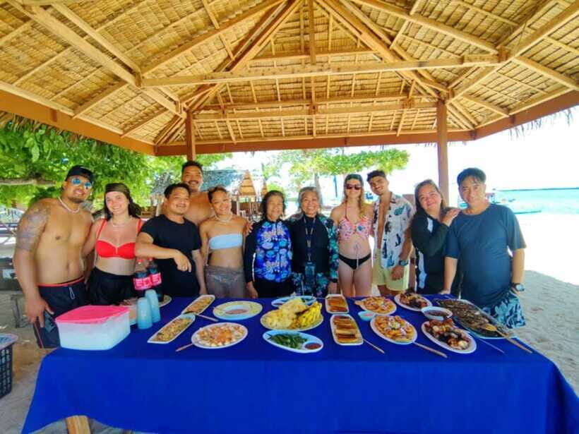 Palawan: Honda Bay Island Hopping Cruise - Lunch on the cruise: what included meals feel like