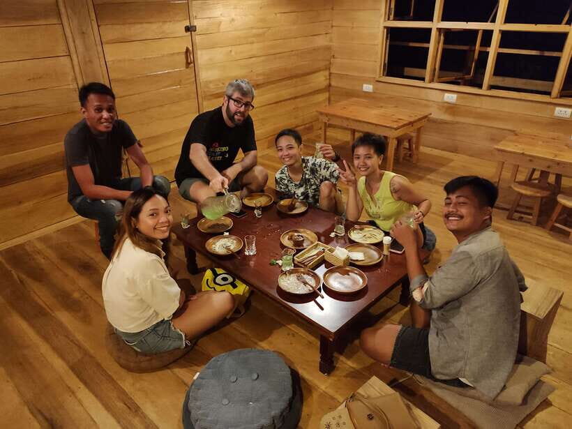 Panglao Bohol Island: Alona Beach Pub Crawl with Drinks - Free welcome drinks: how they shape your night