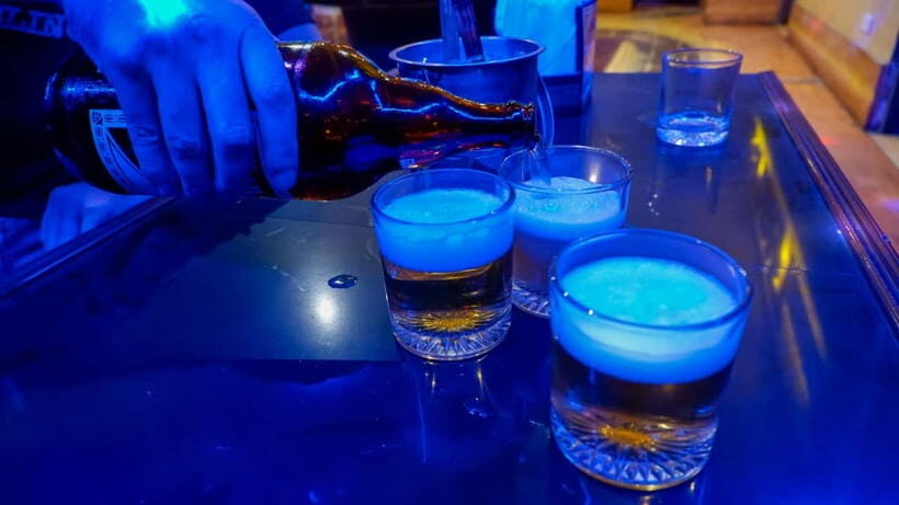 Panglao Bohol Island: Alona Beach Pub Crawl with Drinks - Meeting options: Abraham Bohol or Gavroche Bistrot in Tawala