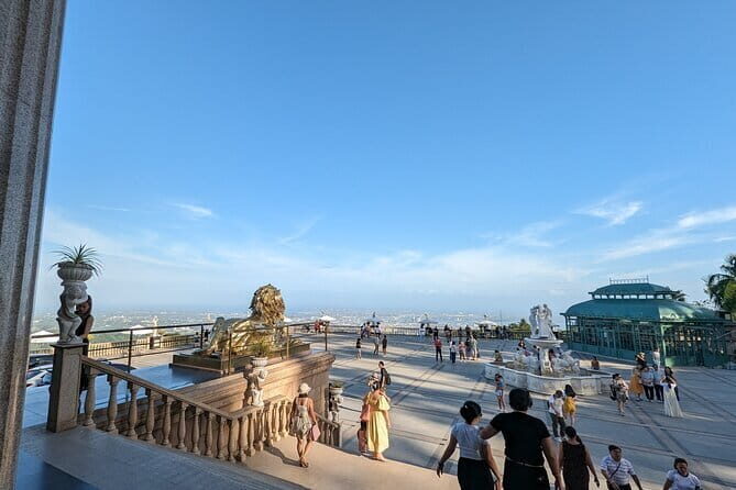 Panoramic View of Cebu and Dinner with Night View - Sirao Pictoral Garden: Flowers, Art, and Palm-Sized Photo Props