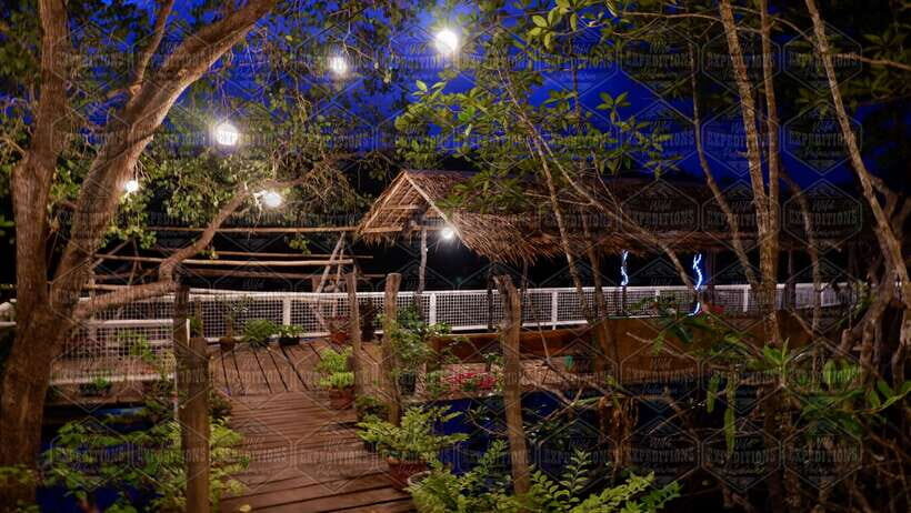 Puerto Princesa: Firefly Watching Paddle Boat Tour & Dinner - Dinner at Swag Restaurant: start your night with real fuel