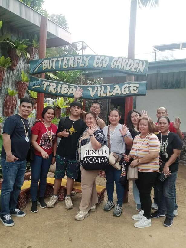 Puerto Princesa; Half day City tour - Mitras Farm: viewpoint photos plus an unexpected political link