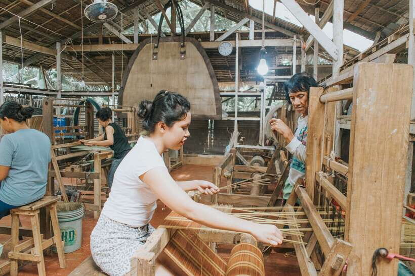 Puerto Princesa: Half-Day City Tour with Optional Massage - Baker’s Hill and Hopia: snack time that’s also culture