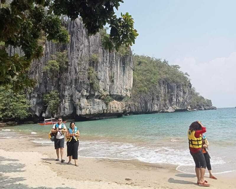 Puerto Princesa in 4 days: Tours package with optional hotel - Day 3: Honda Bay island hopping with snorkeling gear included