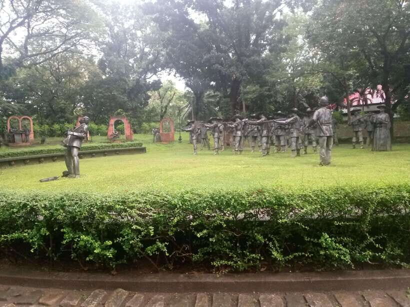 Revolutionary Tour of Manila - Fort Santiago Gate to the dungeons: where the tour earns your attention