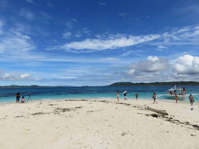 Siargao Island Hopping: Tri Island Tour - Shared and Private - General Luna Pickup and the Boat Rhythm (You’ll Know When to Be Ready)