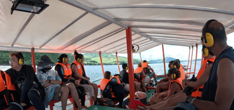 Sohoton Cove: Swim with Jellyfish & Explore Hidden Lagoons - Tikitikan Island Boodle-Fight Lunch: Fun, Messy, and Filling