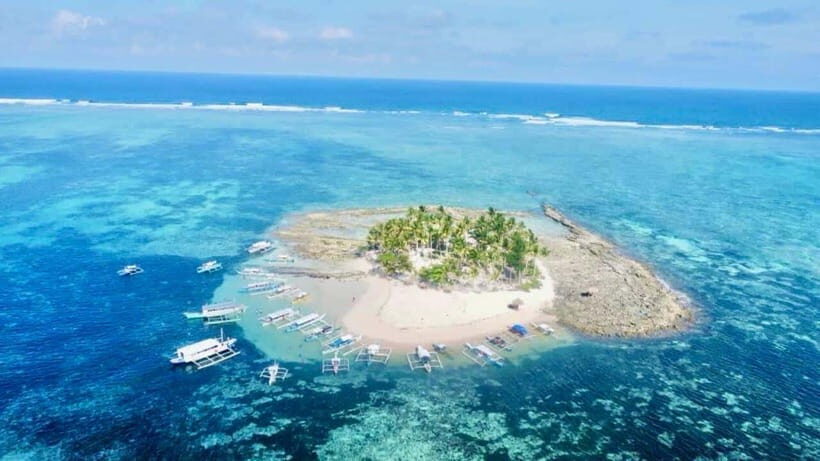 Tri island tour: Naked Island, Daku Island and Guyman Island - Naked Island: fine sand, clear water, and nothing else