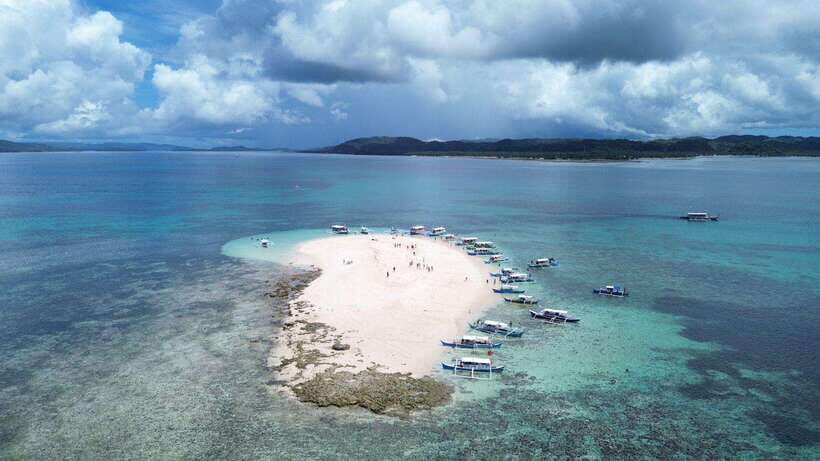 Tri island tour: Naked Island, Daku Island and Guyman Island - What the boat + guide combo really buys you
